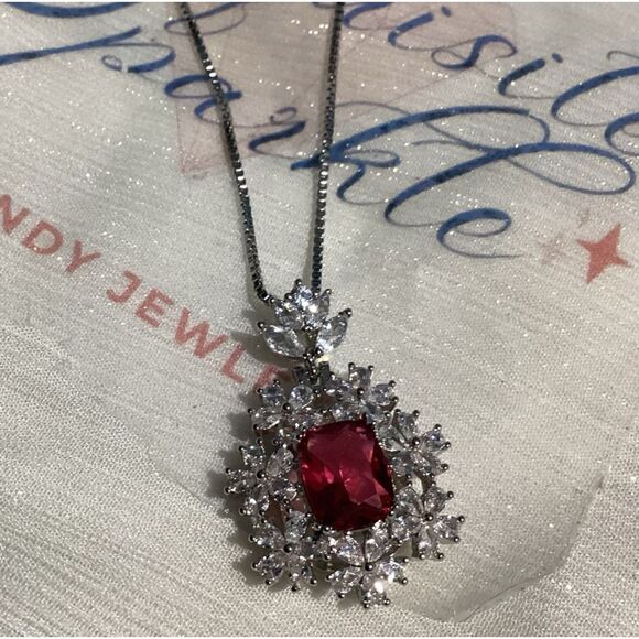 💋Sparkling Ruby Red Floral Cz Diamond Pendant Silver Hypoallergenic Necklace - Picture 3 of 14